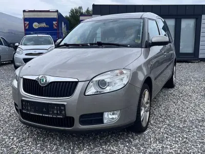 Gebraucht Skoda Roomster Comfort 80 PS (58 kW) 2009 Cappuccinobeige metallic Van / Kleinbus