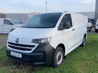 Neu VW T7 110 PS (80 kW) 2026 Blau Van