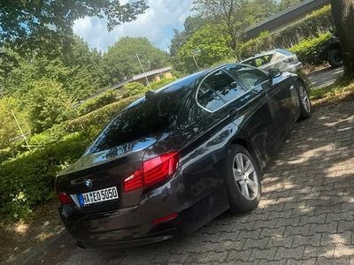 BMW 523