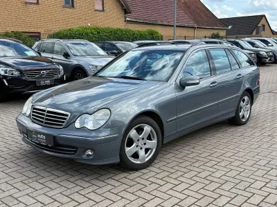 Gebraucht Mercedes C220 150 PS (110 kW) 2004 Grau Limousine