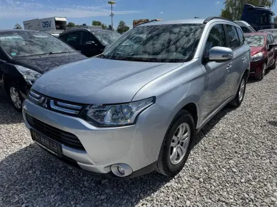 Gebraucht Mitsubishi Outlander 150 PS (110 kW) 2013 Silber SUV
