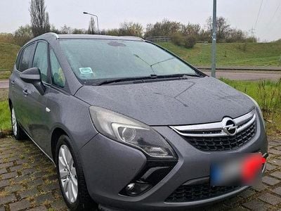 Usata Opel Zafira 170 CV (125 kW) 2015 Grigio Monovolume