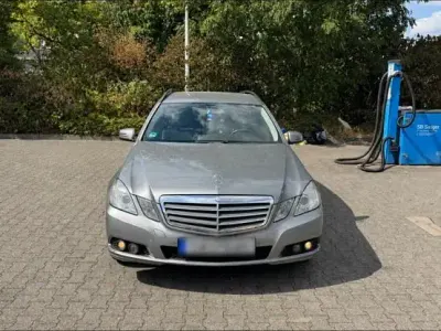 Gebraucht Mercedes E200 2010 Grau Kombi