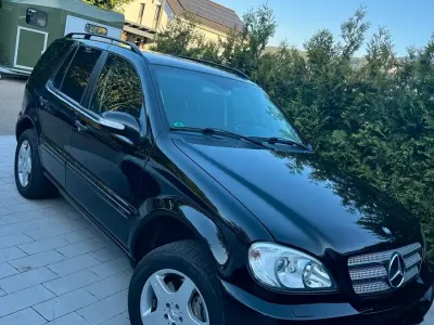 Gebraucht Mercedes ML350 235 PS (172 kW) 2004 Schwarz SUV