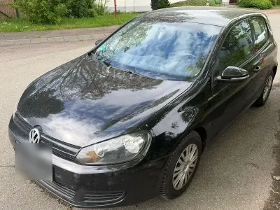 Gebraucht VW Golf VI 102 PS (75 kW) 2010 Schwarz Kleinwagen