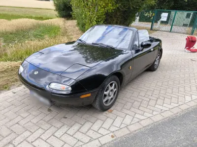 Gebraucht Mazda MX5 Edition 131 PS (96 kW) 1997 Schwarz Cabrio