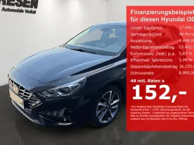Gebraucht Hyundai i30 Trend 160 PS (117 kW) 2022 Schwarz Limousine