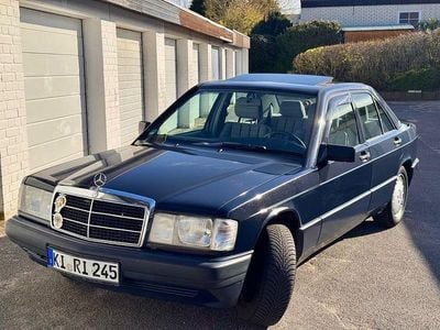 Gebraucht Mercedes 190 109 PS (80 kW) 1991 Blau Limousine