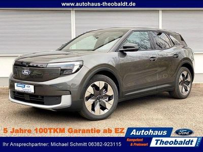 Grau Gebraucht 2024 Ford Explorer Extended Range SUV | 46.990 €