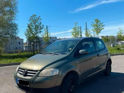 Używany VW Fox 75 KM (55 kW) 2006 Andere farben Hatchback
