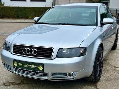 Grau Gebraucht 2001 Audi A4 Sport Limousine | 3.999 € (Etwas zu teuer)