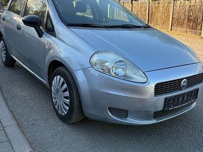 Second-hand Fiat Grande Punto Active 65 CP (47 kW) 2006 Argintiu Hatchback