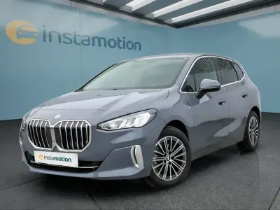 Gebraucht BMW 220 Active Tourer 156 PS (114 kW) 2023 Grau Van / Kleinbus