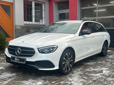 Gebraucht Mercedes E300 Avantgarde 194 PS (142 kW) 2022 Weiß Limousine