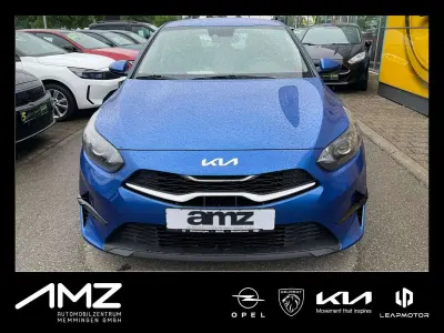 Gebraucht Kia Ceed Edition 7 101 PS (74 kW) 2022 Blue flame met. Kleinwagen