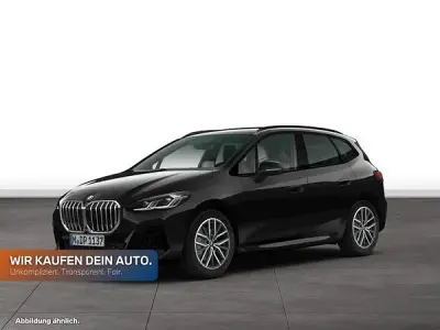Gebraucht BMW 220 Active Tourer Luxury Line 150 PS (110 kW) 2025 Black sapphire metallic Van / Kleinbus