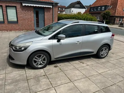 Gebraucht Renault Clio GrandTour 75 PS (55 kW) 2014 Silber Kombi