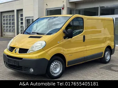 Gebraucht Renault Trafic 114 PS (83 kW) 2010 Gelb Van / Kleinbus