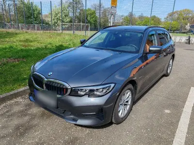 Usata BMW 318 156 CV (114 kW) 2020 Grigio Station wagon