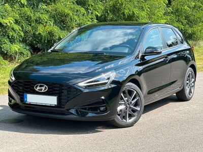 Gebraucht Hyundai i30 Advantage 101 PS (74 kW) 2024 Abyss black Limousine