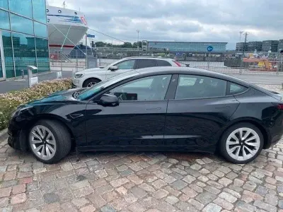 Gebraucht Tesla Model 3 366 kW (498 PS) 2021 Schwarz Limousine
