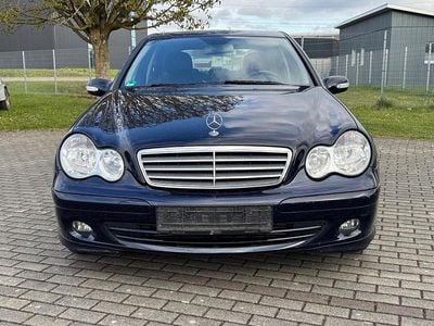 Gebraucht Mercedes C220 150 PS (110 kW) 2006 Blau Limousine