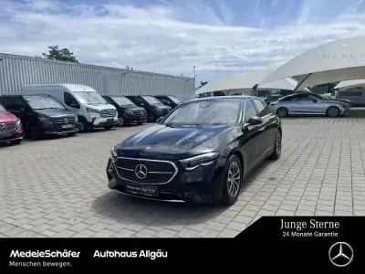 Gebraucht Mercedes E220 Avantgarde 197 PS (144 kW) 2025 Lack obsidianschwarz Limousine