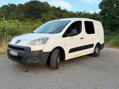 Gebraucht Peugeot Partner 90 PS (66 kW) 2010 Weiß