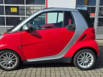 Second-hand Smart ForTwo Cabrio Passion 71 CP (52 kW) 2009 Roșu Cabrio