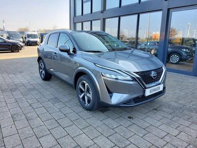 gebraucht Nissan Qashqai 1.3 DIG-T N-Connecta Pano Keyless