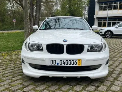 Gebraucht BMW 116 Sport Line 122 PS (89 kW) 2009 Weiß Kleinwagen