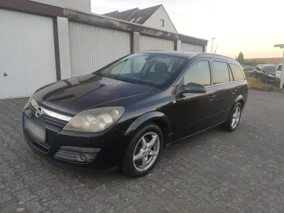 Gebraucht Opel Astra 128 PS (94 kW) 2006 Schwarz Kombi