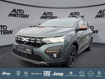 Grün Gebraucht 2023 Dacia Sandero Extreme Limousine | 16.990 € (Fairer Preis)