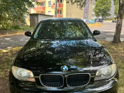 Gebraucht BMW 118 143 PS (105 kW) 2008 Schwarz Kleinwagen