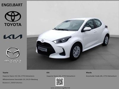 Gebraucht Toyota Yaris Hybrid Business Edition 116 PS (85 kW) 2024 Pure) white ii (weiss Kleinwagen