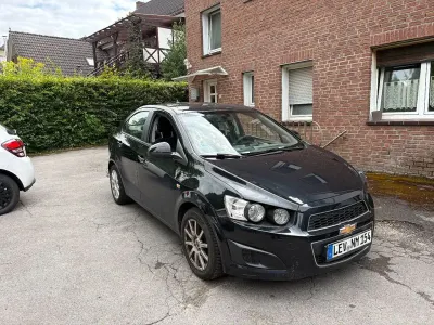Gebraucht Chevrolet Aveo LT 86 PS (63 kW) 2011 Schwarz Limousine