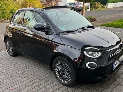 Gebraucht Fiat 500e Icon 86 kW (118 PS) 2022 Schwarz Cabrio