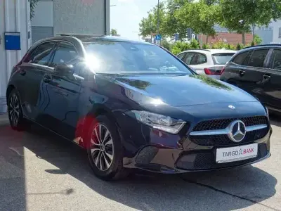 Gebraucht Mercedes A200 Style 150 PS (110 kW) 2021 Kosmosschwarz Limousine