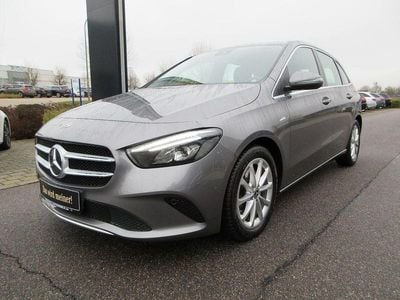 Grau Gebraucht 2019 Mercedes B250 Progressive Van / Kleinbus | 22.950 € (Fairer Preis)