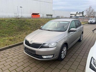 Gebraucht Skoda Rapid Drive 105 PS (77 kW) 2014 Beige Limousine