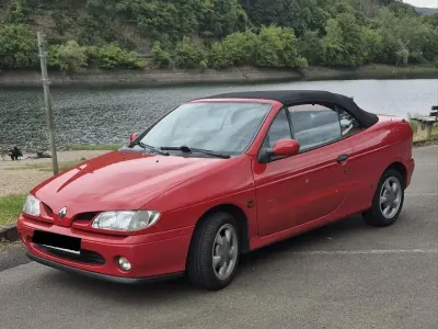 Gebraucht Renault Mégane Cabriolet 125 PS (91 kW) 1999 Rot Cabrio