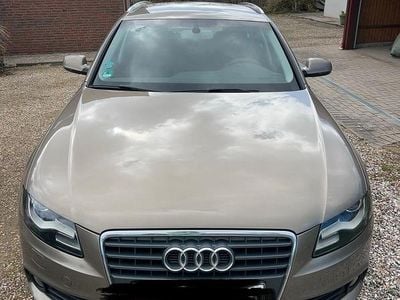 Gebraucht Audi A4 130 PS (95 kW) 2009 Gelb Limousine