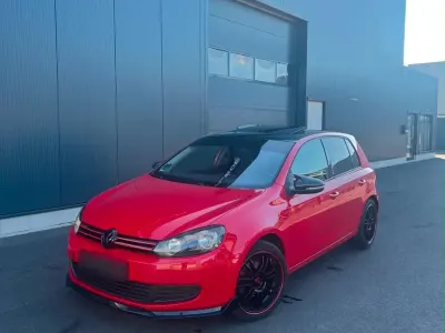 Gebraucht VW Golf VI 102 PS (75 kW) 2009 Rot Limousine