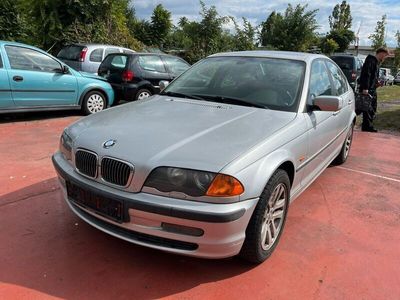 BMW 323