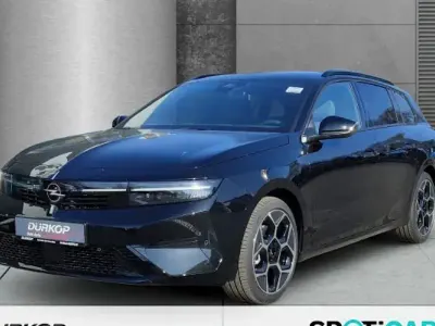 Neu Opel Astra Ultimate 131 PS (96 kW) 2026 Schwarz Kombi