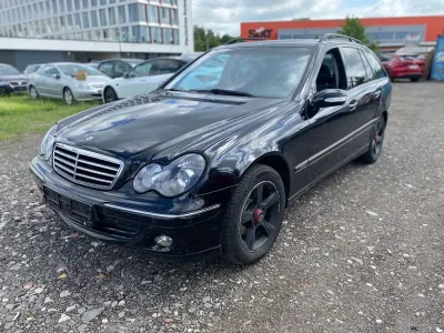 Gebraucht Mercedes C200 163 PS (119 kW) 2004 Schwarz Kombi