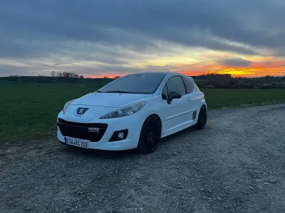 Gebraucht Peugeot 207 RC 174 PS (127 kW) 2007 Weiß Limousine