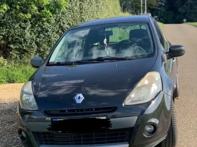 Usata Renault Clio III 103 CV (75 kW) 2012 Nero Berlina