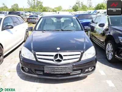 Gebraucht Mercedes C180 Elegance 156 PS (114 kW) 2009 Schwarz Limousine