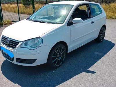 Gebraucht VW Polo 60 PS (44 kW) 2009 Weiß Kleinwagen